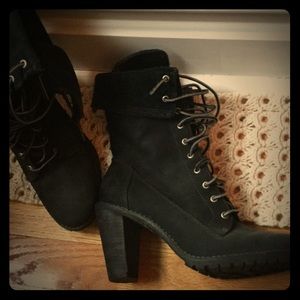 Timberland heeled boots 6.5
